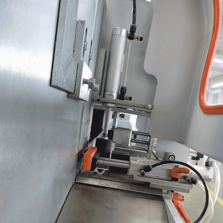 Aluminum Corner Key Cutting Machine